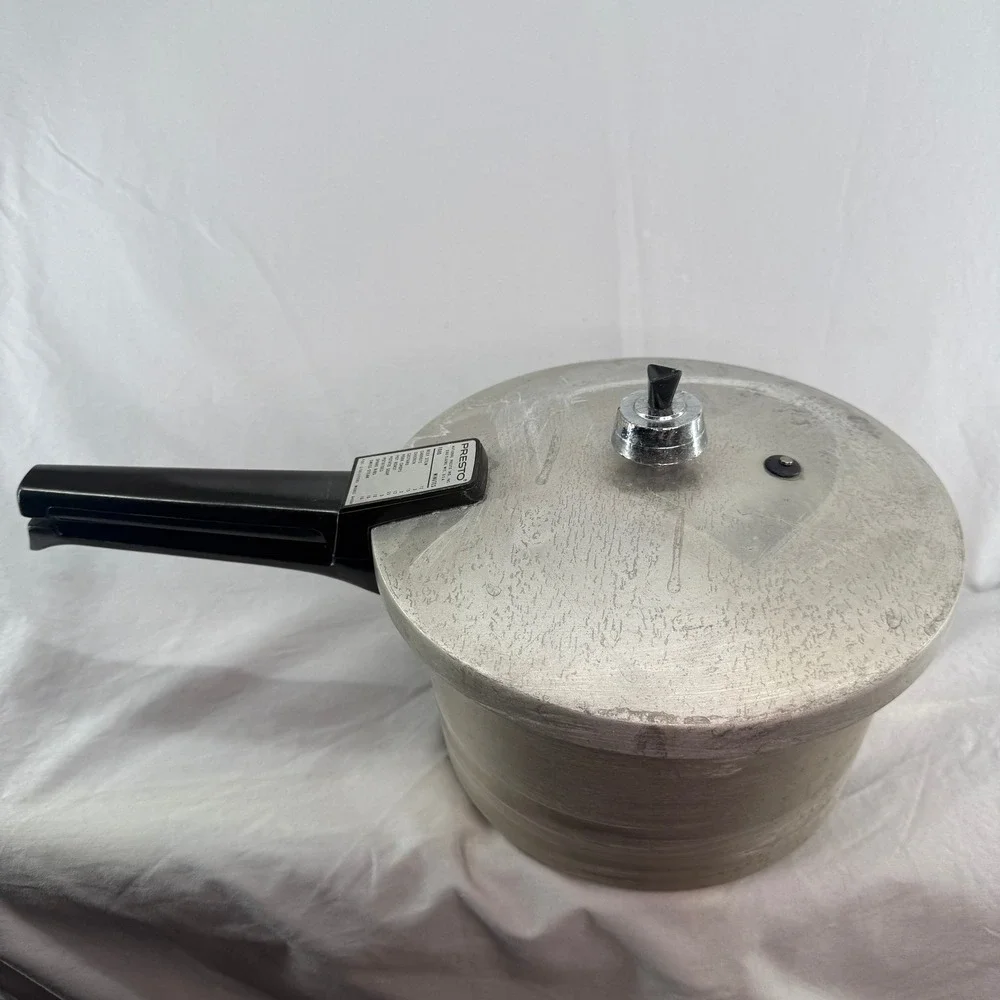 Presto 4 Qt Aluminum Pressure Cooker Model A403A Vintage Stovetop Silver Black